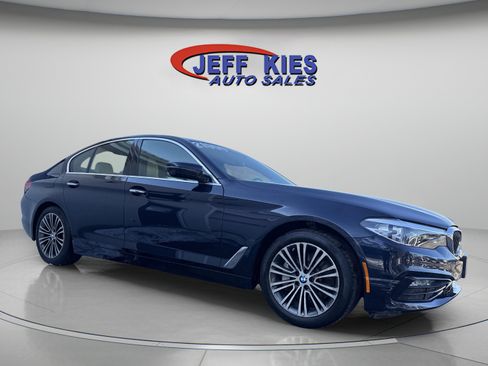 Used 2018 BMW 530i xDrive image 3