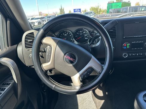 Used 2012 GMC Sierra 2500 SLE w/ SLE Preferred Package AWD/4WD image 19