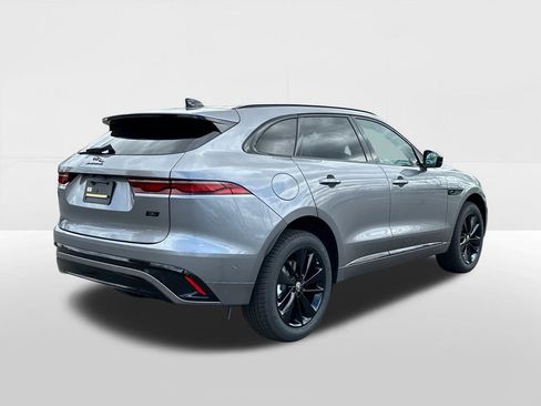 New 2026 Jaguar F-PACE R-Dynamic S image 4
