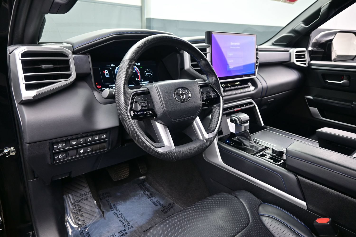 Used 2023 Toyota Tundra Platinum AWD/4WD image 12