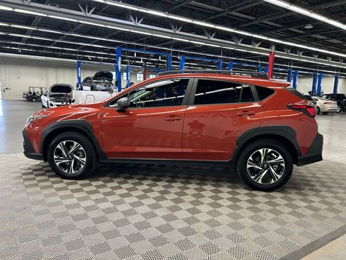 Used 2024 Subaru Crosstrek 2.0i Premium w/ Crosstrek Mirror Package AWD/4WD image 6