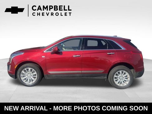 Used 2019 Cadillac XT5 FWD image 2