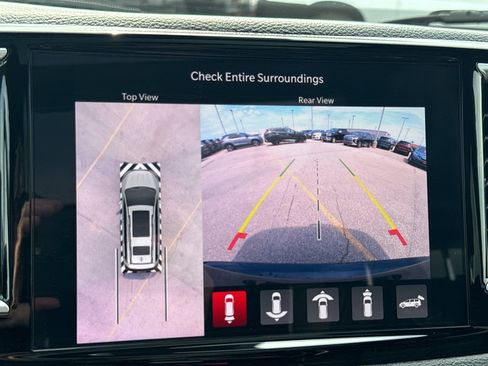 Used 2024 Chrysler Pacifica Limited w/ S Appearance Package FWD image 20