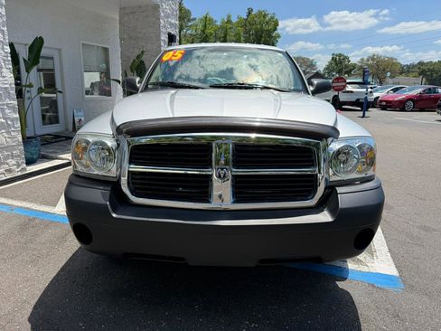 Used 2005 Dodge Dakota ST RWD image 5