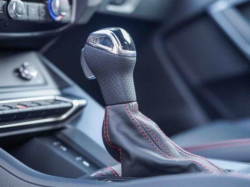 New 2025 Audi Q3 2.0T Premium Plus image 23