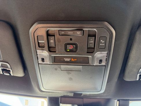 Used 2024 Toyota Sequoia Platinum AWD/4WD image 18