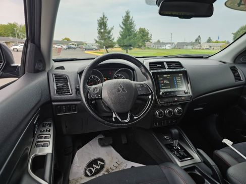 Used 2024 Mitsubishi Outlander Sport SE image 22