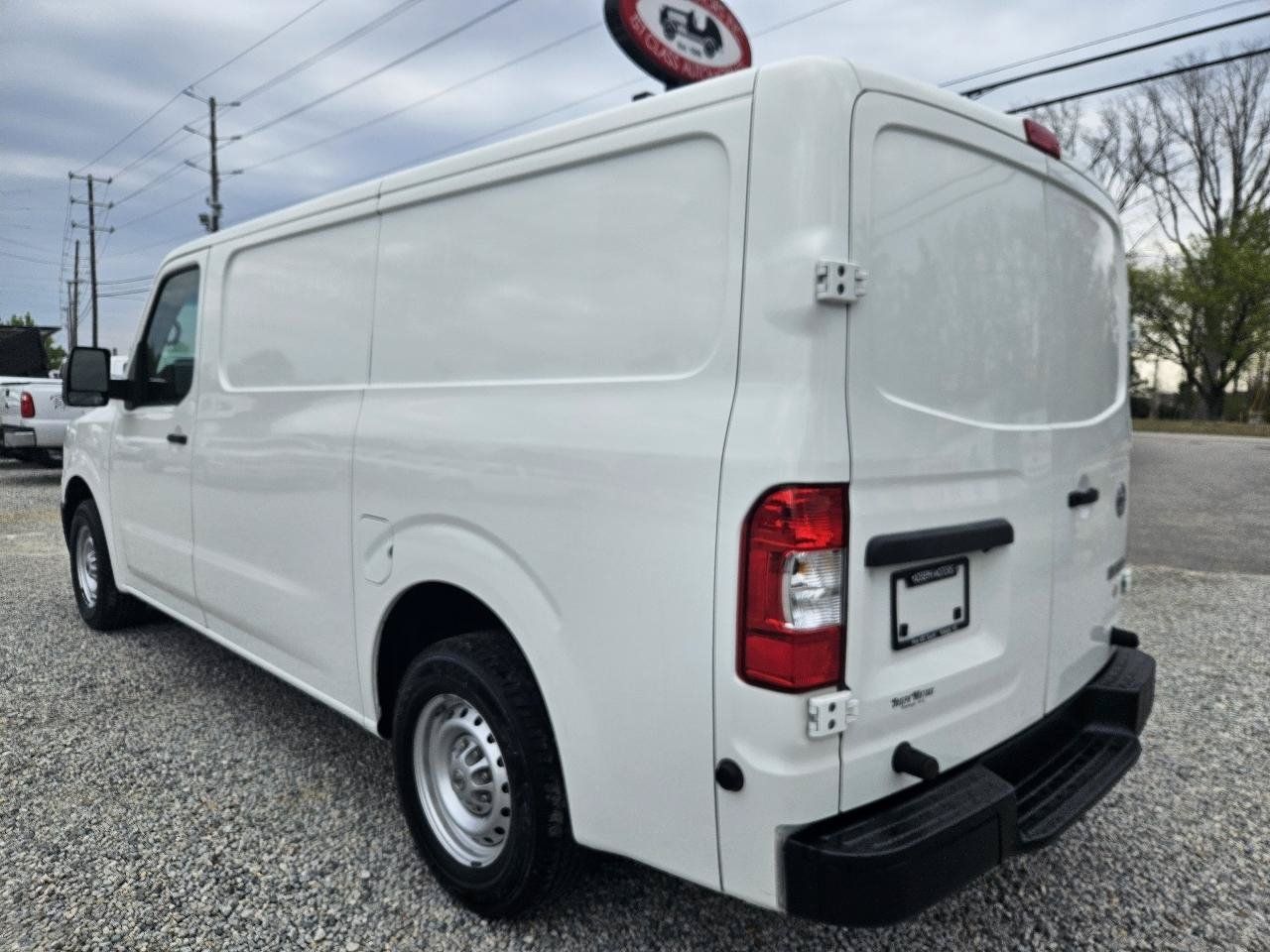 Used 2019 Nissan NV 1500 S RWD image 3