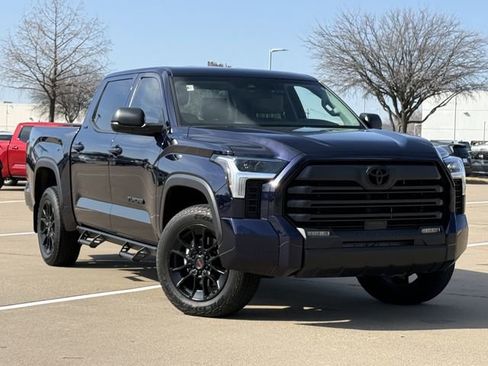 Used 2024 Toyota Tundra SR5 w/ SR5 Premium Package image 2