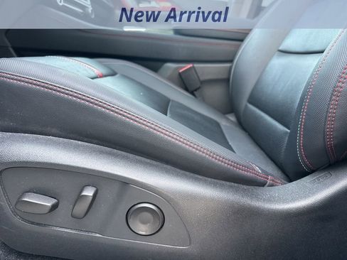 Certified 2024 Chevrolet Traverse RS image 12