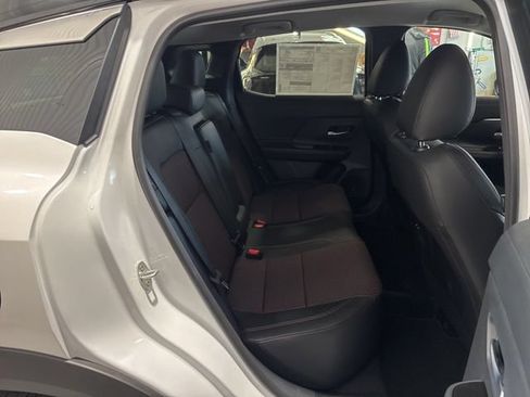 New 2026 Nissan Kicks SR w/ Cold Weather Package AWD/4WD image 15