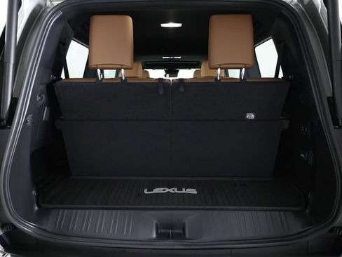 Used 2026 Lexus GX 550 w/ Accessory Package (2T) AWD/4WD image 13
