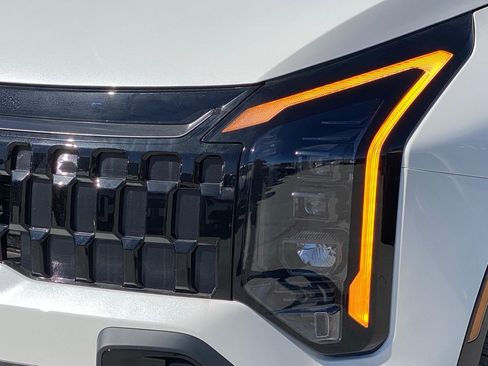 New 2026 Kia Sportage X-Line image 8