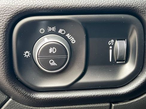 Used 2025 RAM 2500 Big Horn AWD/4WD image 21