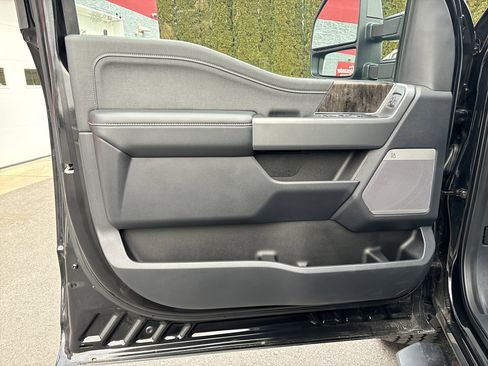 Used 2024 Ford F350 Lariat w/ Camper Package image 15