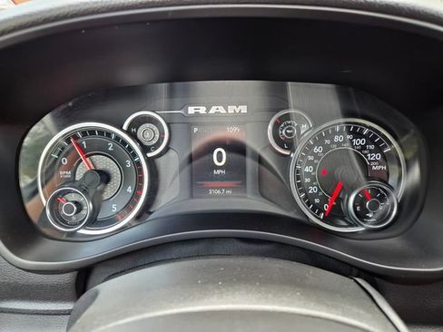 Used 2024 RAM 3500 Tradesman w/ Chrome Appearance Group AWD/4WD image 30