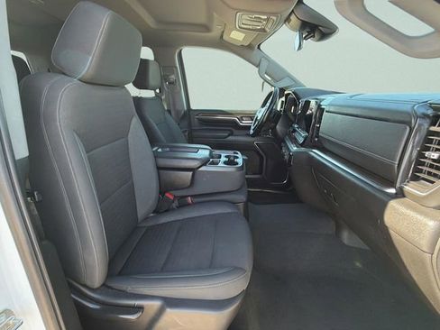 Used 2024 Chevrolet Silverado 2500 LT image 11