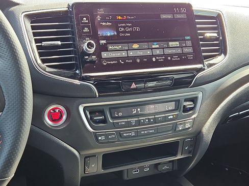 Used 2025 Honda Ridgeline TrailSport+ image 16