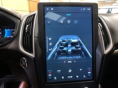 Certified 2022 Ford Edge ST-Line image 17