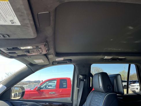 Used 2023 Cadillac Escalade Sport Platinum image 30