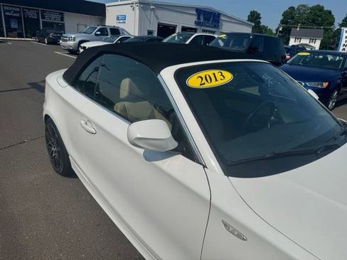 Used 2013 BMW 128i Convertible RWD image 11