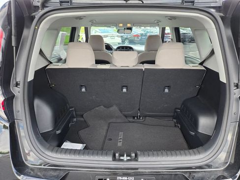 Used 2025 Kia Soul LX w/ LX Technology Package FWD image 14