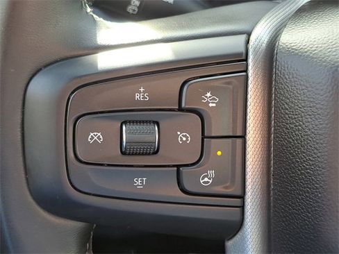 Used 2024 GMC Yukon XL Denali image 19