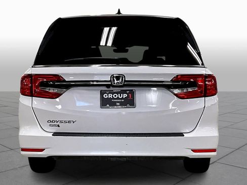 Used 2024 Honda Odyssey EX-L image 4