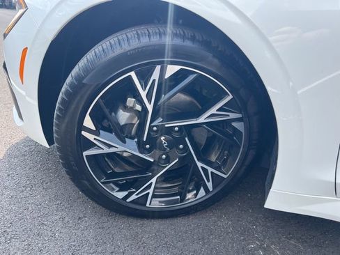 Used 2025 Kia K5 GT-Line image 38