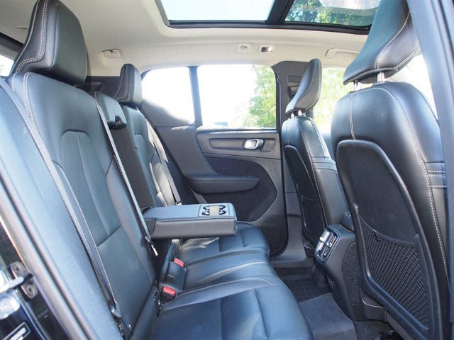 Used 2019 Volvo XC40 T5 Momentum AWD/4WD image 14