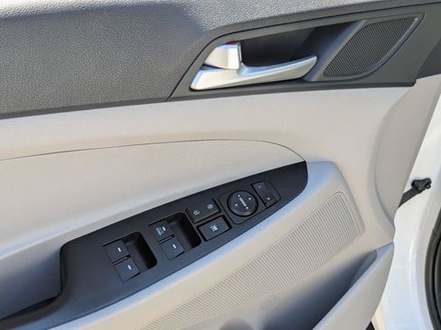 Used 2020 Hyundai Tucson SE AWD/4WD image 11