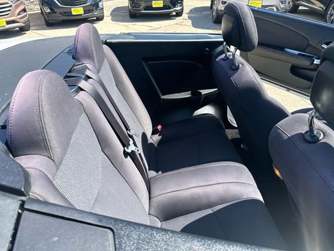 Used 2014 Chrysler 200 Touring image 17