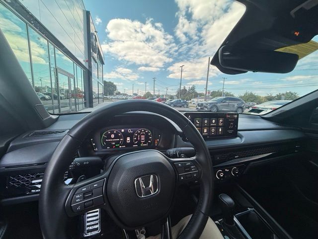 Used 2023 Honda Accord Sport image 23