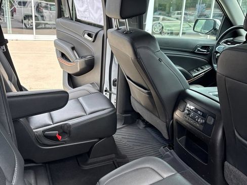 Used 2019 Chevrolet Tahoe Premier AWD/4WD image 18