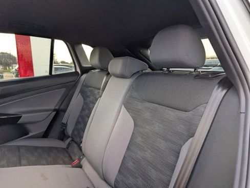 Used 2021 Volkswagen ID.4 Pro w/ ID.4 Protection Package image 8