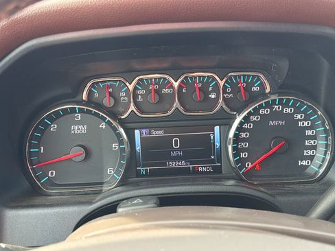 Used 2018 Chevrolet Silverado 1500 High Country AWD/4WD image 16