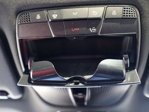 Used 2022 Mercedes-Benz GLC 300 4MATIC image 37