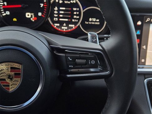 Used 2022 Porsche Panamera 4 w/ Premium Package image 27