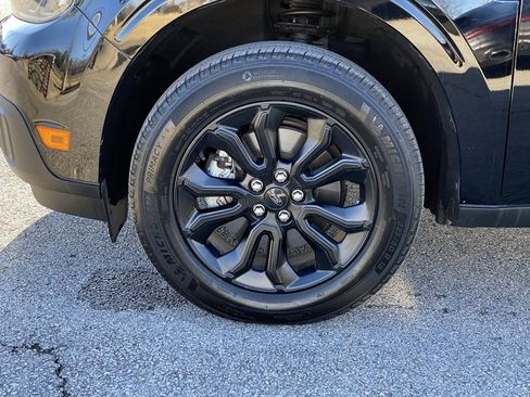 Used 2024 Ford Maverick XLT w/ XLT Luxury Package image 32