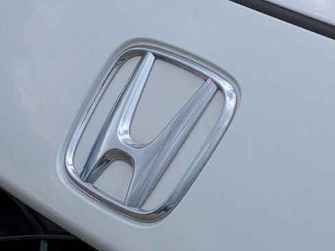 Certified 2025 Honda HR-V LX image 12