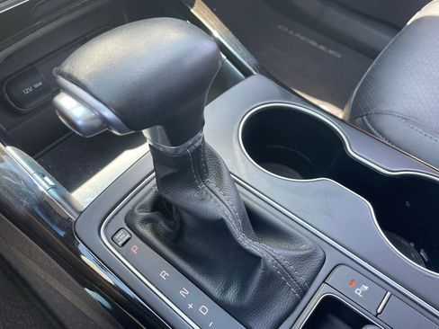 Used 2019 Kia Sorento EX w/ EX Touring Package image 8