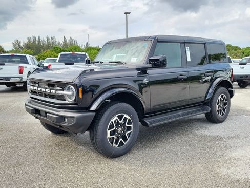 New 2026 Ford Bronco Outer Banks AWD/4WD image 4