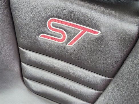 Used 2014 Ford Focus ST w/ Equipment Group 202A image 11