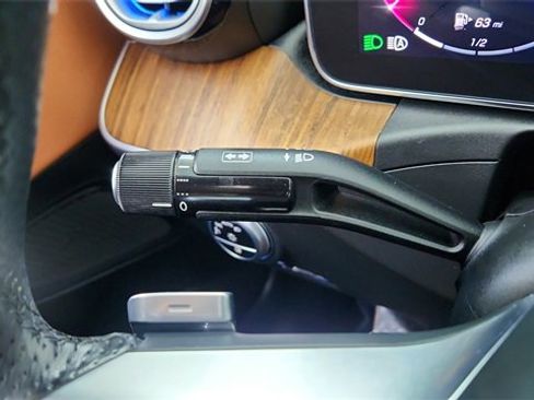 Used 2023 Mercedes-Benz C 300 Sedan image 40