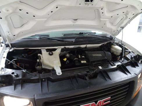 Used 2014 GMC Savana 3500 image 31