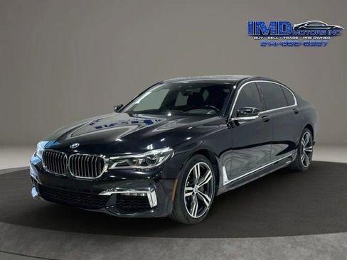 Used 2017 BMW 750i xDrive AWD/4WD image 1
