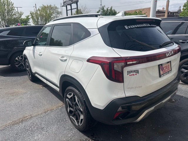 Used 2024 Kia Seltos SX w/ SX Sunroof Package AWD/4WD image 5