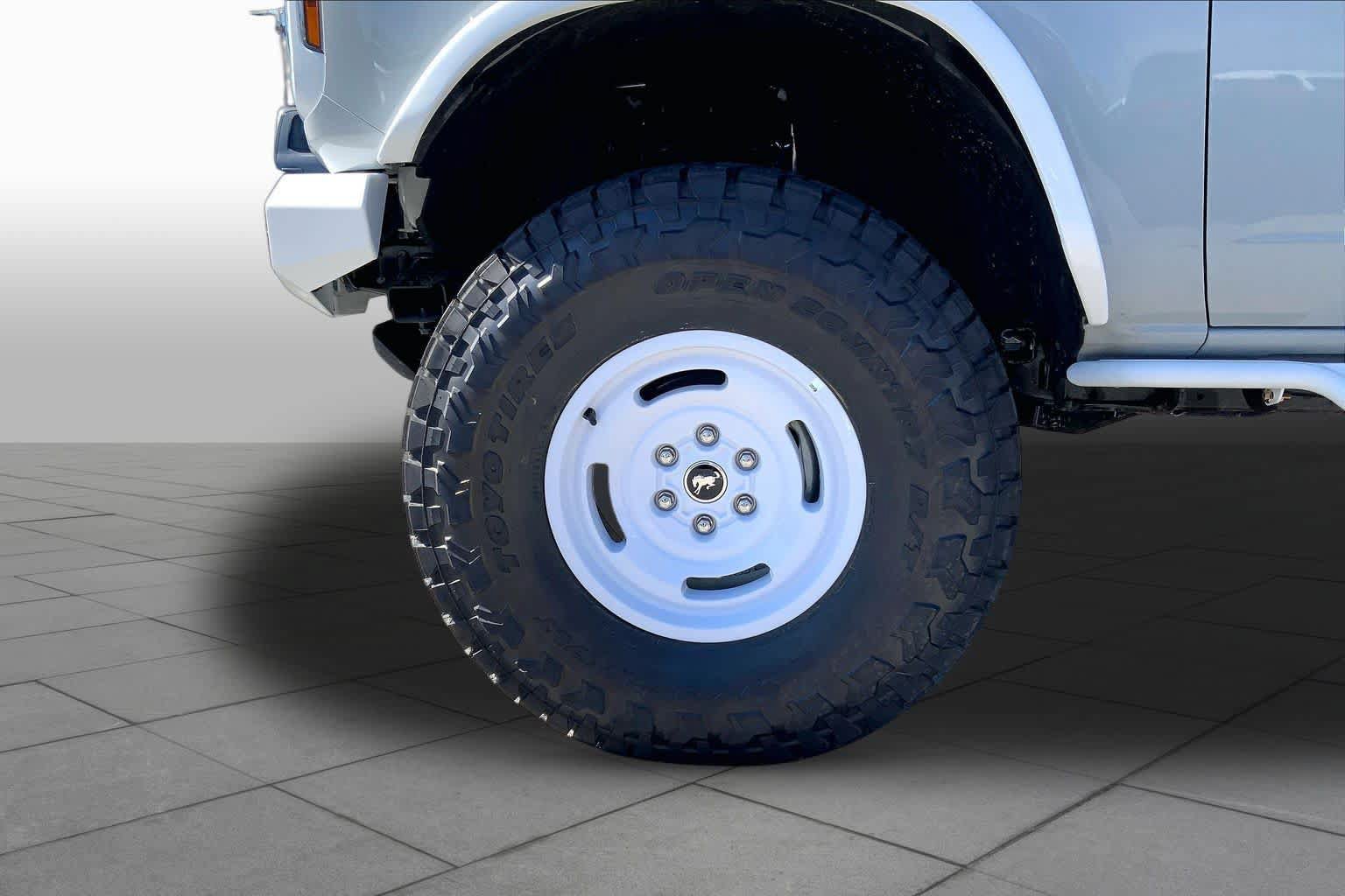 New 2026 Ford Bronco Heritage Edition AWD/4WD image 8