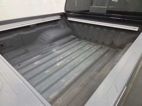 Used 2025 Nissan Frontier PRO-4X w/ Pro Premium Package AWD/4WD image 5