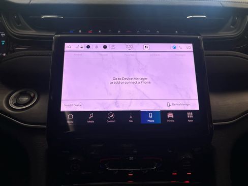 Used 2022 Jeep Grand Cherokee Limited 4xe image 38